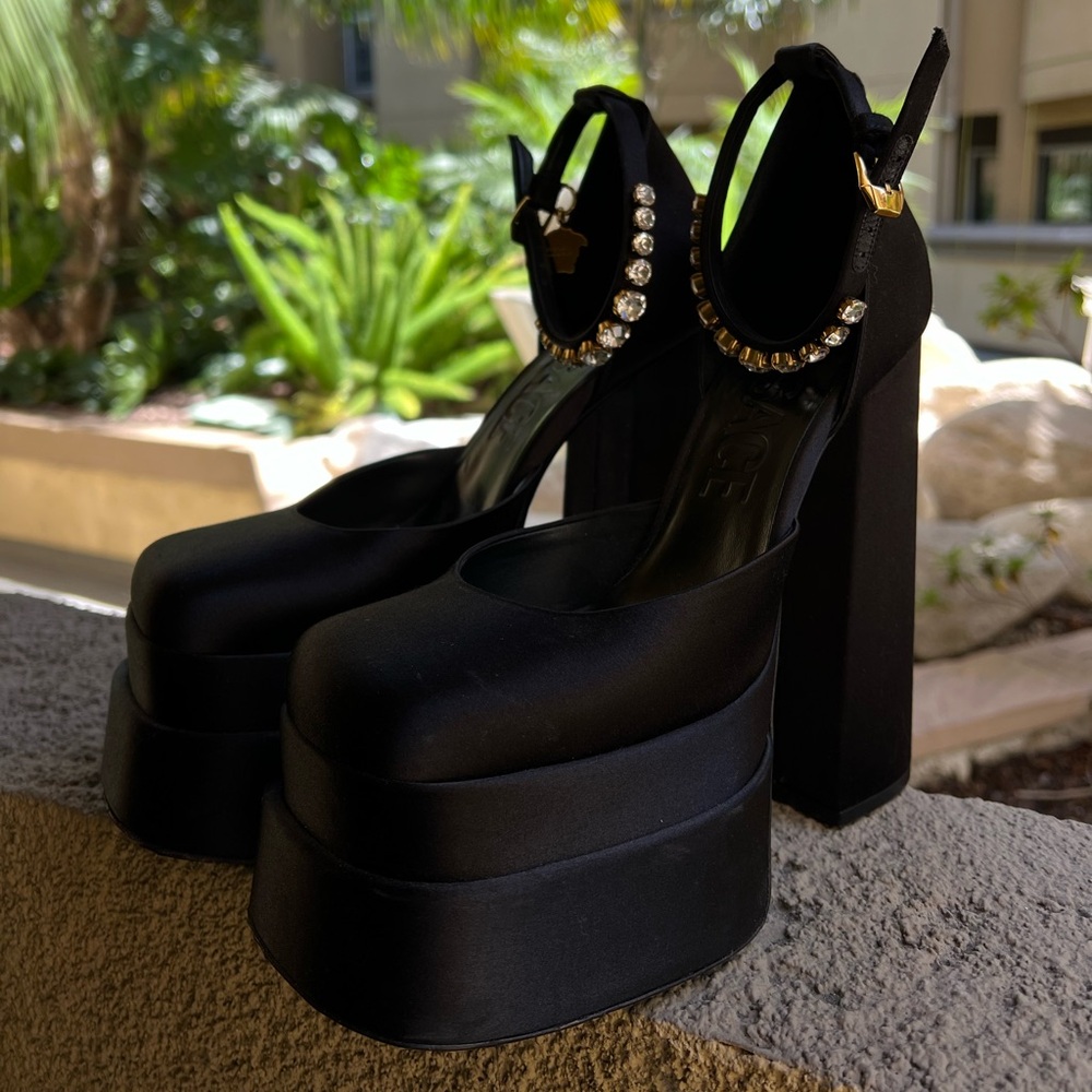 Authentic Versace Heels | Like new/Barely worn